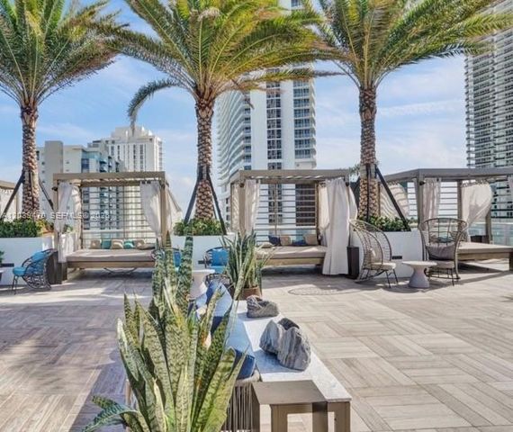 4010 S Ocean Drive R1206, Hollywood, FL 33019