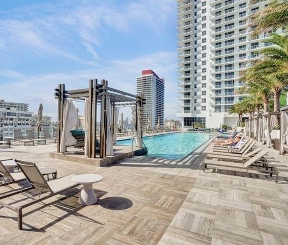 4010 S Ocean Drive R1206, Hollywood, FL 33019