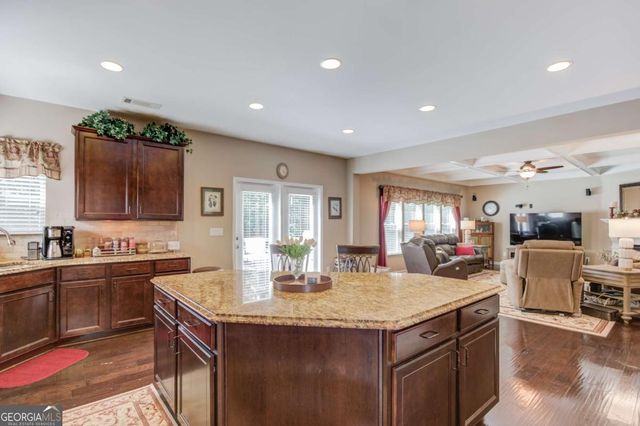 1267 Clear Stream Ridge, Auburn, GA 30011