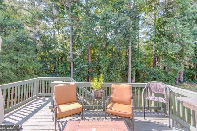 1267 Clear Stream Ridge, Auburn, GA 30011