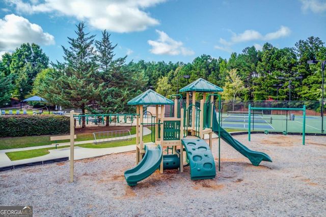 1267 Clear Stream Ridge, Auburn, GA 30011