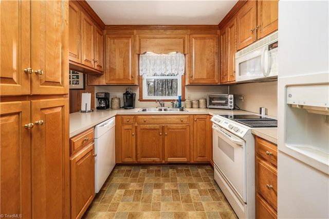 3318 N NC Highway 49, Liberty, NC 27298