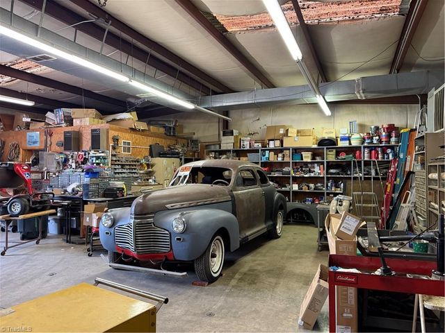 3318 N NC Highway 49, Liberty, NC 27298