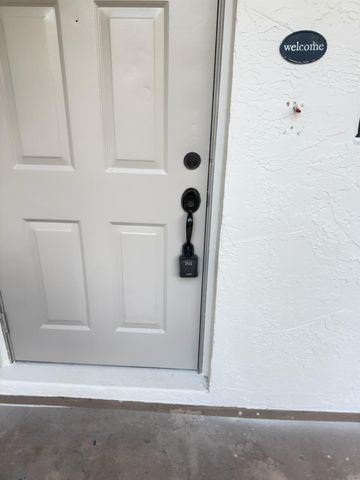 15710 E Waterside Cir 101, Sunrise, FL 33326