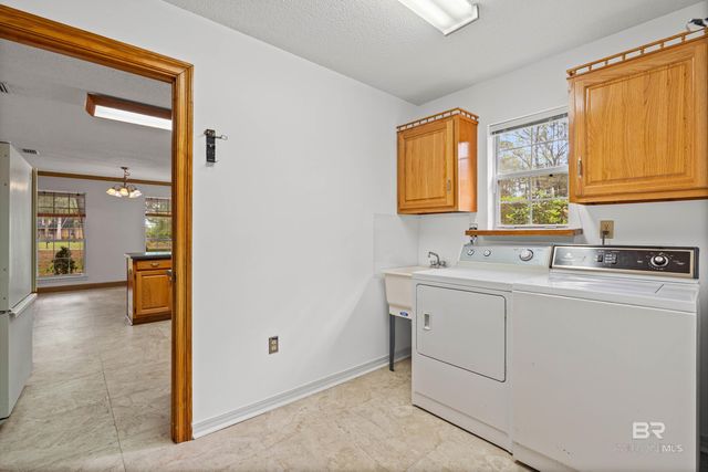 10140 Lakeview Road, Bay Minette, AL 36507