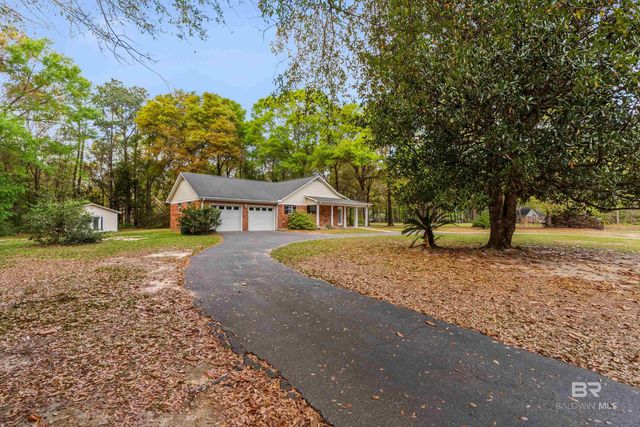 10140 Lakeview Road, Bay Minette, AL 36507