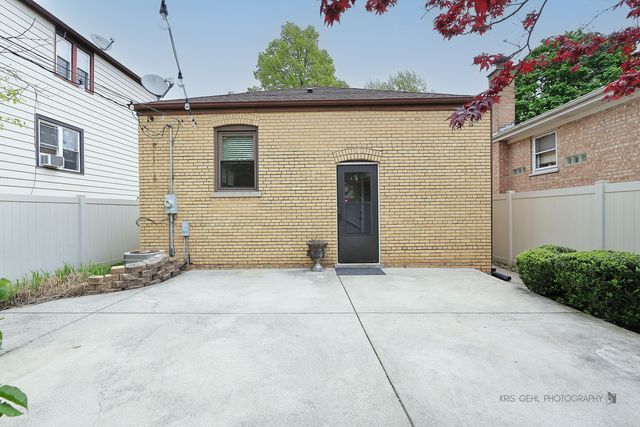 10928 S Albany Avenue S, Chicago, IL 60655