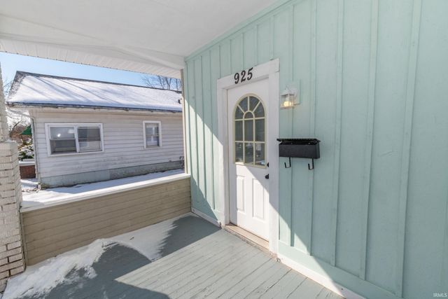 925 Sancome Avenue, South Bend, IN 46628