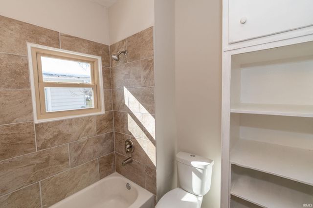 925 Sancome Avenue, South Bend, IN 46628