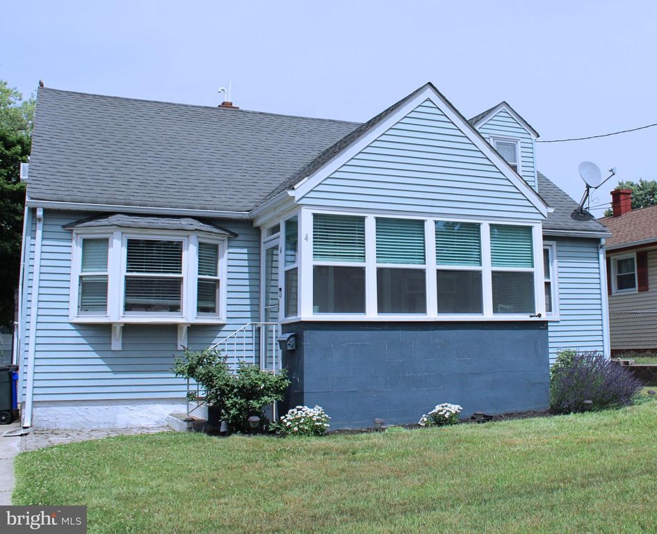4 S WOODLAND AVE, Runnemede, NJ 08078