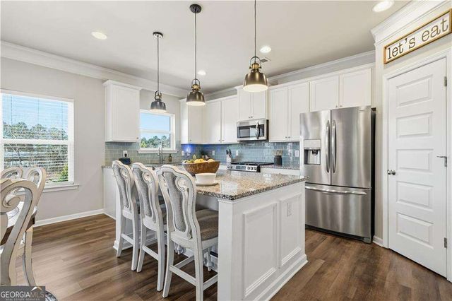 705 Owens Circle, Canton, GA 30115