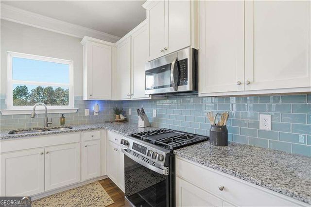 705 Owens Circle, Canton, GA 30115