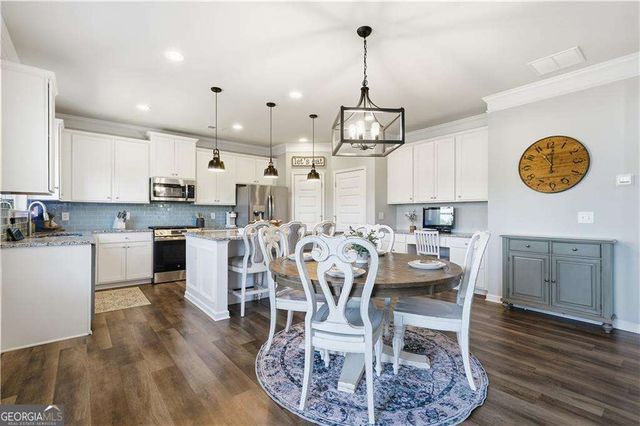 705 Owens Circle, Canton, GA 30115