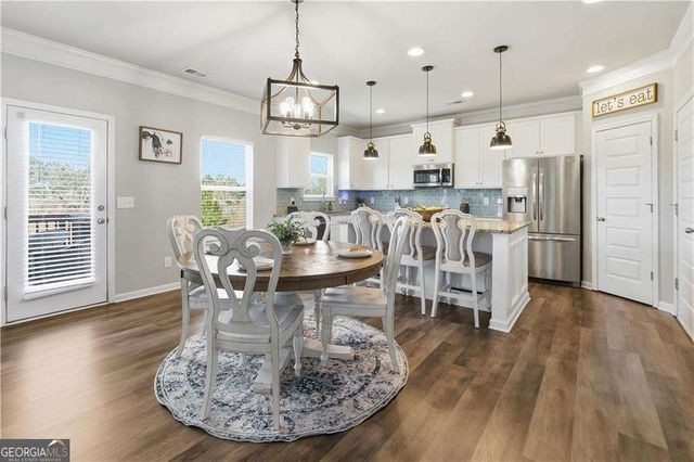 705 Owens Circle, Canton, GA 30115