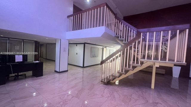 17890 W Dixie 302, Miami, FL 33160