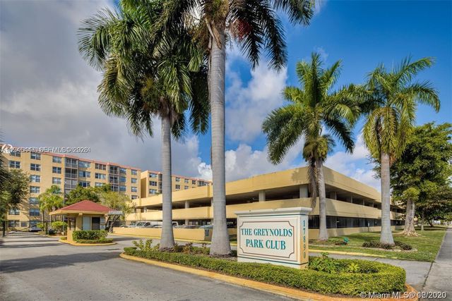 17890 W Dixie 302, Miami, FL 33160