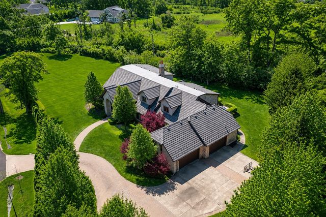 1630 Ridge Road, Highland Park, IL 60035