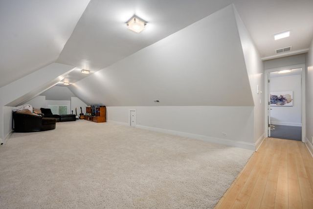 1630 Ridge Road, Highland Park, IL 60035