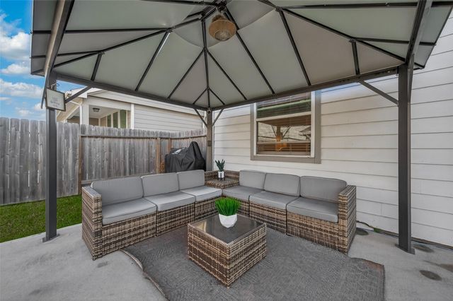 23639 Buttress Root Drive, Spring, TX 77373