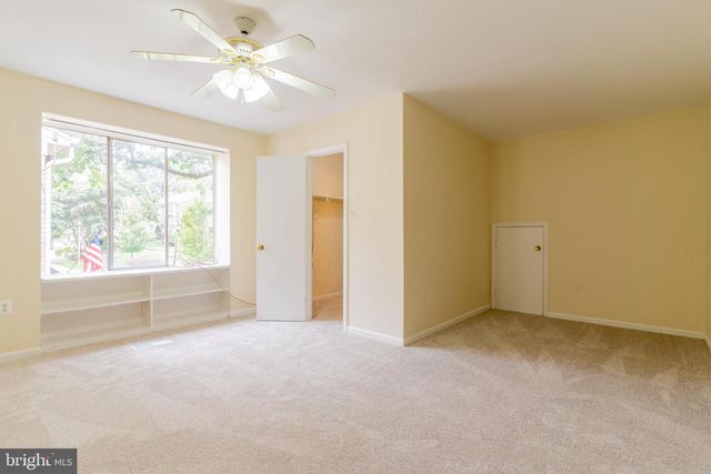 3840 PERSIMMON CIR, Fairfax, VA 22031