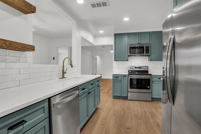 1403 Harpole Road E, Argyle, TX 76226