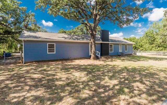 1403 Harpole Road E, Argyle, TX 76226