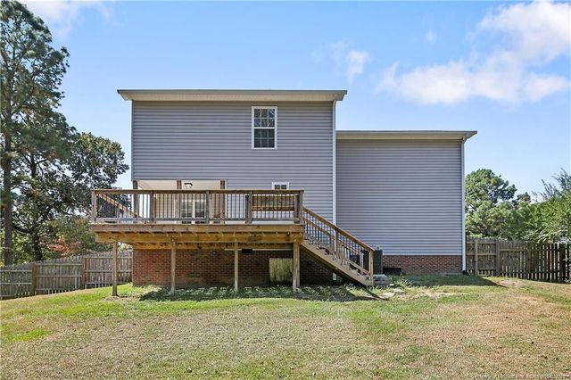 185 Oakmount Drive, Raeford, NC 28376