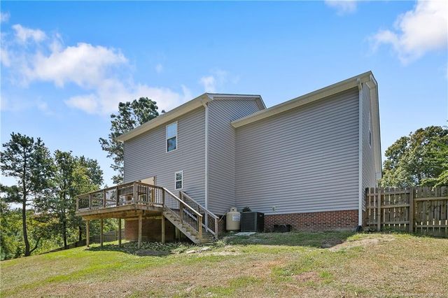 185 Oakmount Drive, Raeford, NC 28376