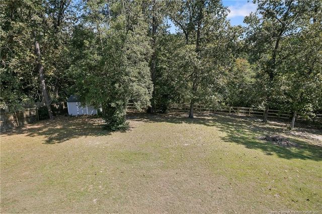 185 Oakmount Drive, Raeford, NC 28376