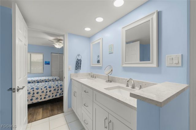 4575 Trawler CT 104, Fort Myers, FL 33919