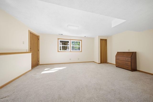 16746 Gannon Avenue W, Rosemount, MN 55068