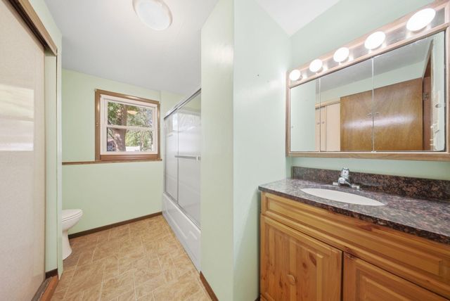 16746 Gannon Avenue W, Rosemount, MN 55068