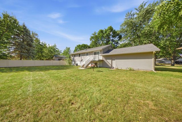 16746 Gannon Avenue W, Rosemount, MN 55068