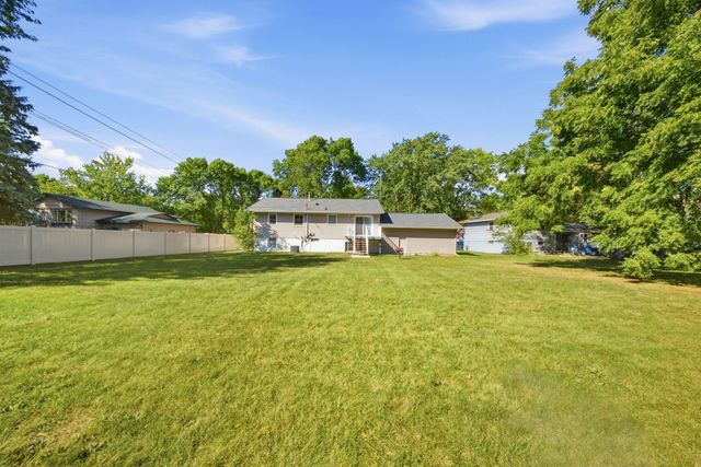 16746 Gannon Avenue W, Rosemount, MN 55068