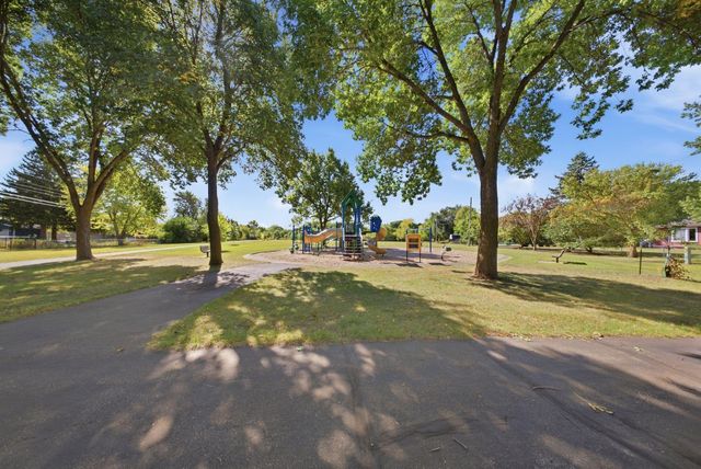 16746 Gannon Avenue W, Rosemount, MN 55068