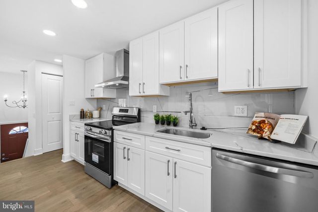 1210 BANNISTER CIR, Waldorf, MD 20602