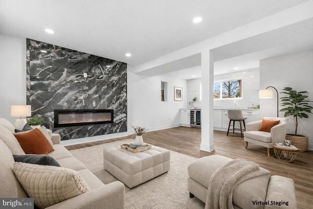 1210 BANNISTER CIR, Waldorf, MD 20602