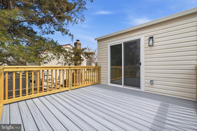 1210 BANNISTER CIR, Waldorf, MD 20602