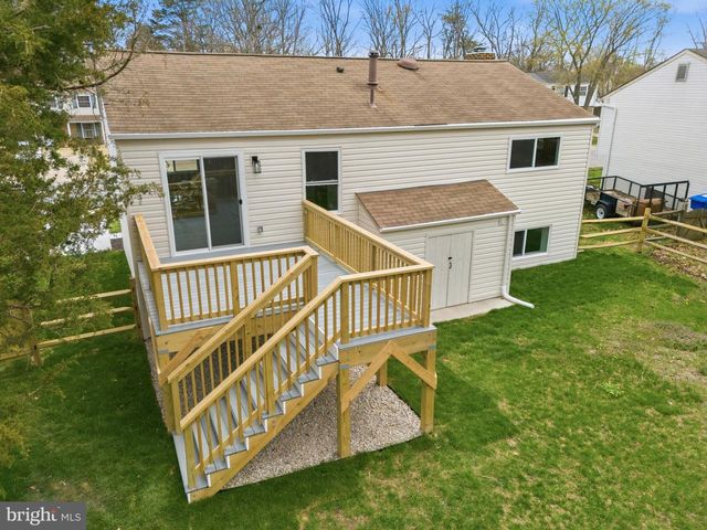 1210 BANNISTER CIR, Waldorf, MD 20602