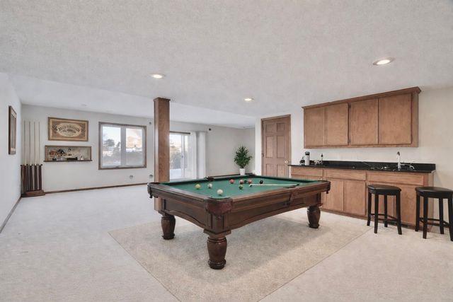 2338 Manuela Drive, Chaska, MN 55318