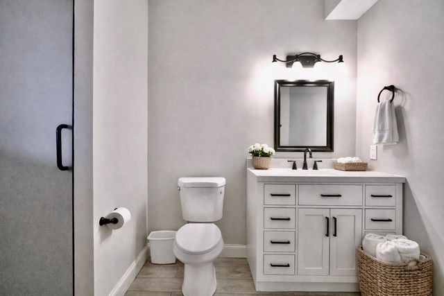 2338 Manuela Drive, Chaska, MN 55318