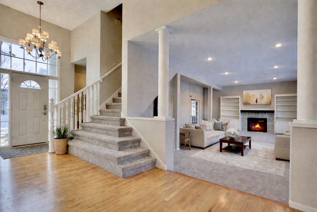 2338 Manuela Drive, Chaska, MN 55318