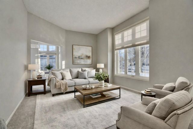 2338 Manuela Drive, Chaska, MN 55318