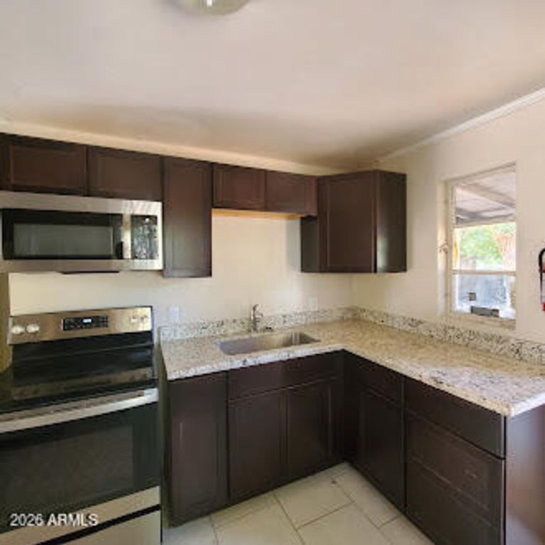 6544 N 59TH Drive, Glendale, AZ 85301 — photo 3