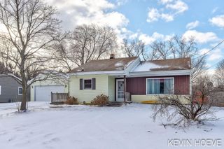 746 Riley Street, Park Twp, MI 49424