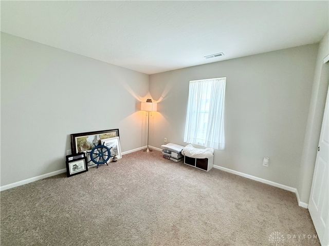 530 E Westbrook Road, Brookville, OH 45309