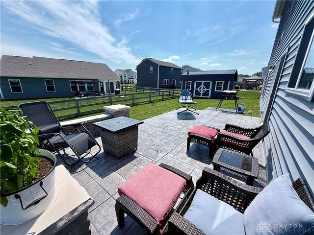 530 E Westbrook Road, Brookville, OH 45309