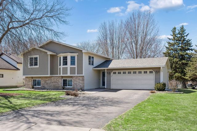 9769 Kirkwood Lane N, Maple Grove, MN 55369