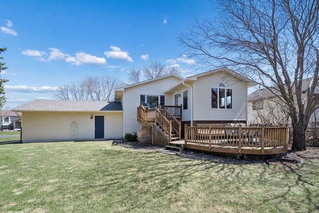 9769 Kirkwood Lane N, Maple Grove, MN 55369