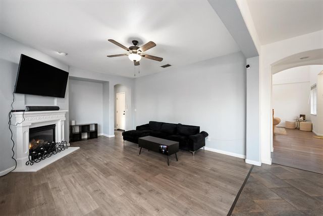 1558 Clear Water Ct, Marysville, CA 95901